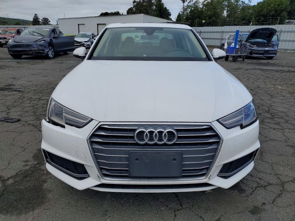 Продажа на аукционе авто 2019 Audi A4, vin: WAUGMAF45KA023030, номер лота: 49958446