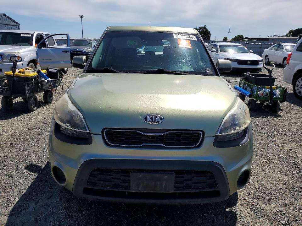 51200566 :رقم المزاد ، KNDJT2A56D7528365 vin ، 2013 Kia Soul مزاد بيع