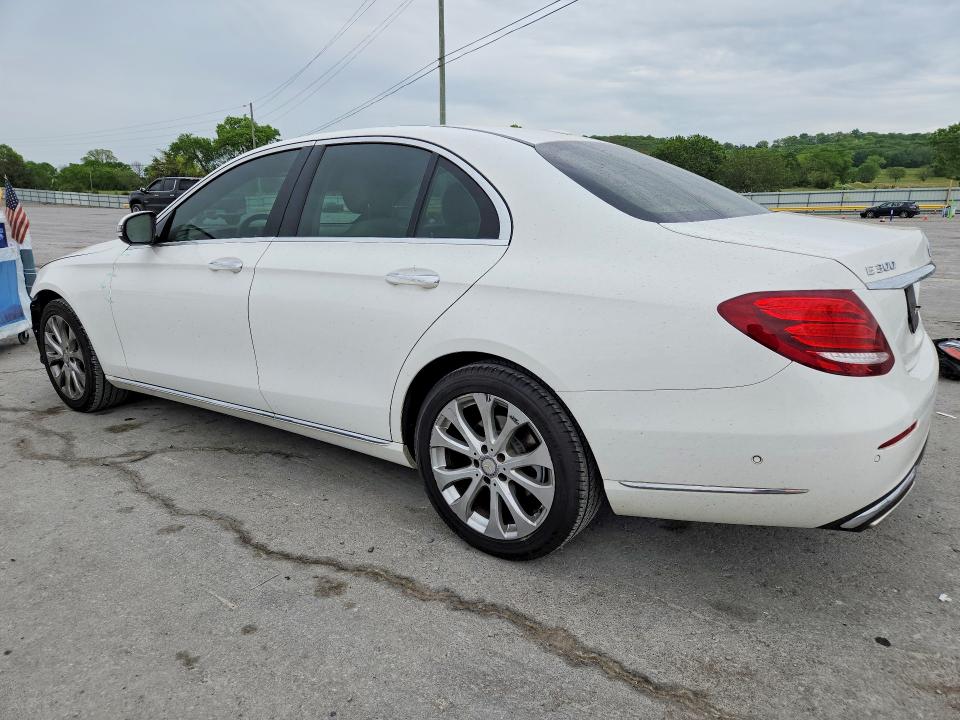49017996 :رقم المزاد ، WDDZF4JBXHA219301 vin ، 2017 Mercedes-benz E مزاد بيع
