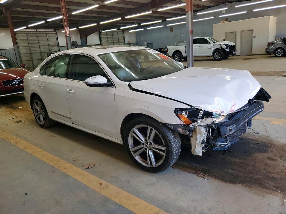 49362526 :رقم المزاد ، 1VWCM7A39CC012313 vin ، 2012 Volkswagen Passat مزاد بيع