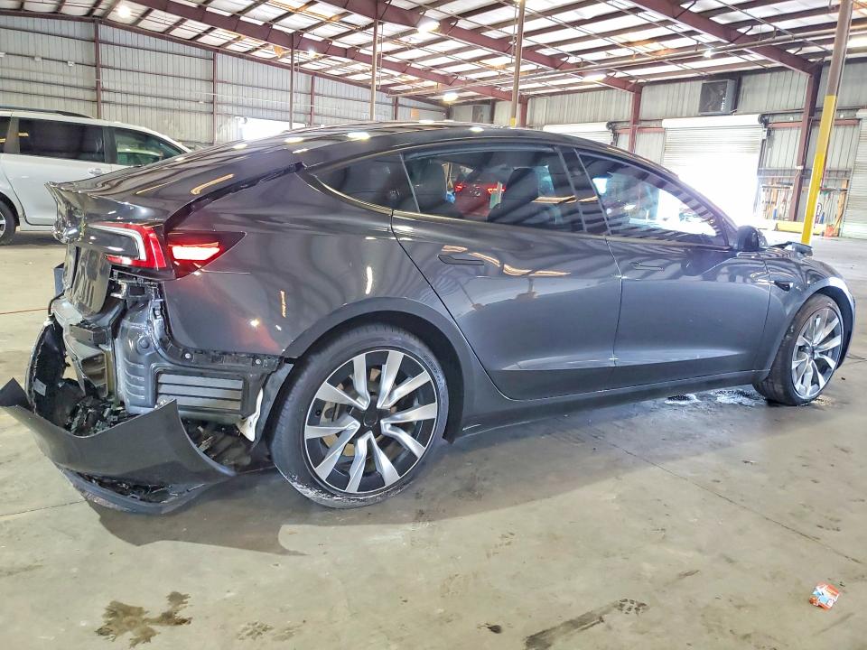 48992686 :رقم المزاد ، 5YJ3E1EA4SF904878 vin ، 2025 Tesla Model 3 مزاد بيع