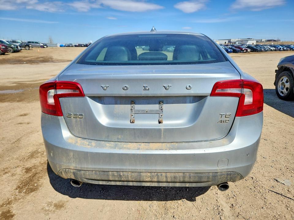 49629996 :رقم المزاد ، YV1902FH4B2006241 vin ، 2011 Volvo S60 مزاد بيع