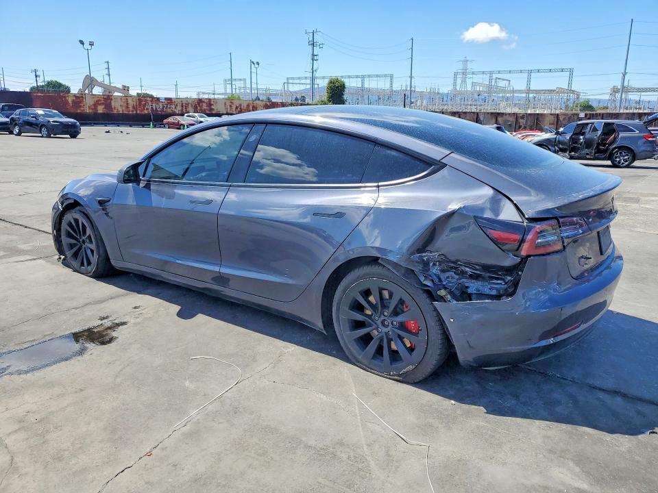 2022 Tesla Model 3 მანქანა იყიდება აუქციონზე, vin: 5YJ3E1EAXNF188363, აუქციონის ნომერი: 48325526