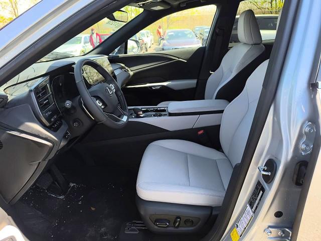 78282455 :رقم المزاد ، 2T2BBMCA9TC112624 vin ، 2026 Lexus Rx 350h مزاد بيع