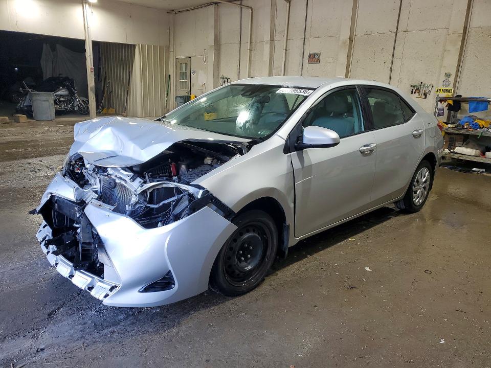 50196536 :رقم المزاد ، 2T1BURHE7HC815119 vin ، 2017 Toyota Corolla مزاد بيع
