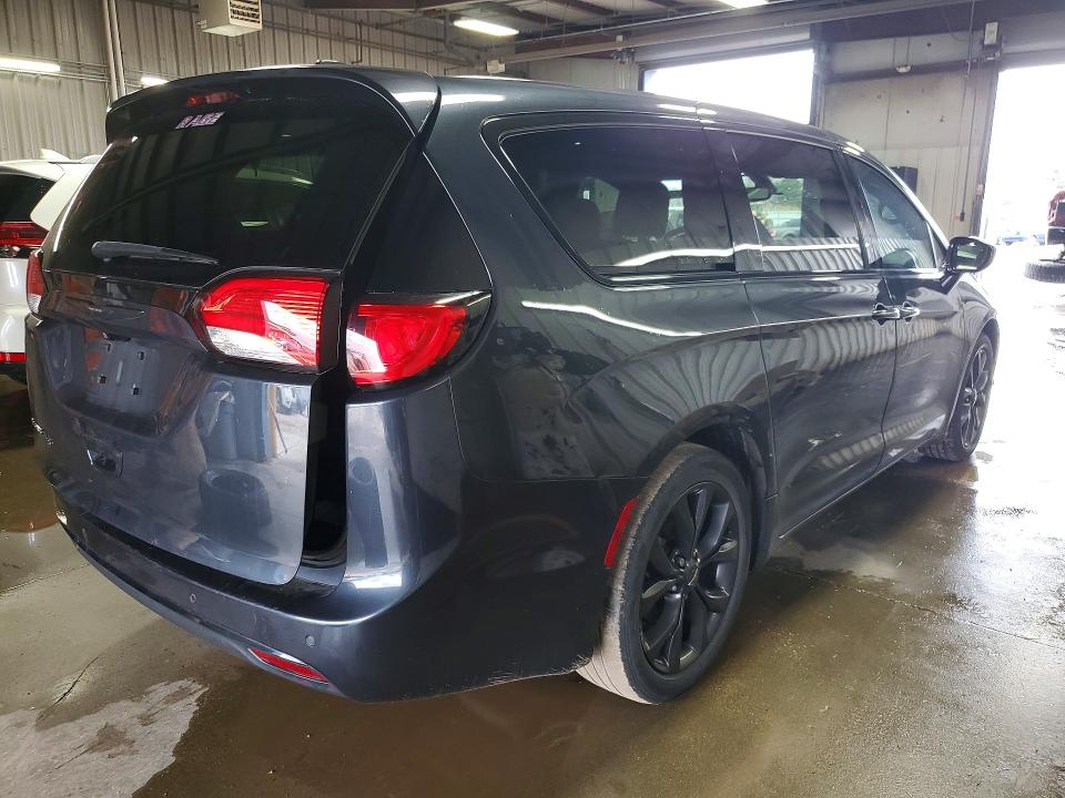 49648846 :رقم المزاد ، 2C4RC1FG1KR702507 vin ، 2019 Chrysler Pacifica مزاد بيع