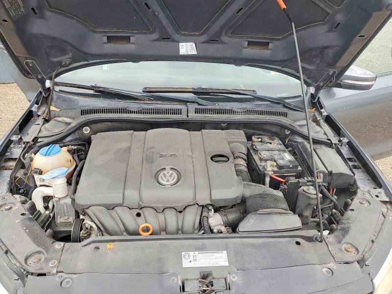 51270746 :رقم المزاد ، 3VWDX7AJ7BM006212 vin ، 2011 Volkswagen Jetta مزاد بيع