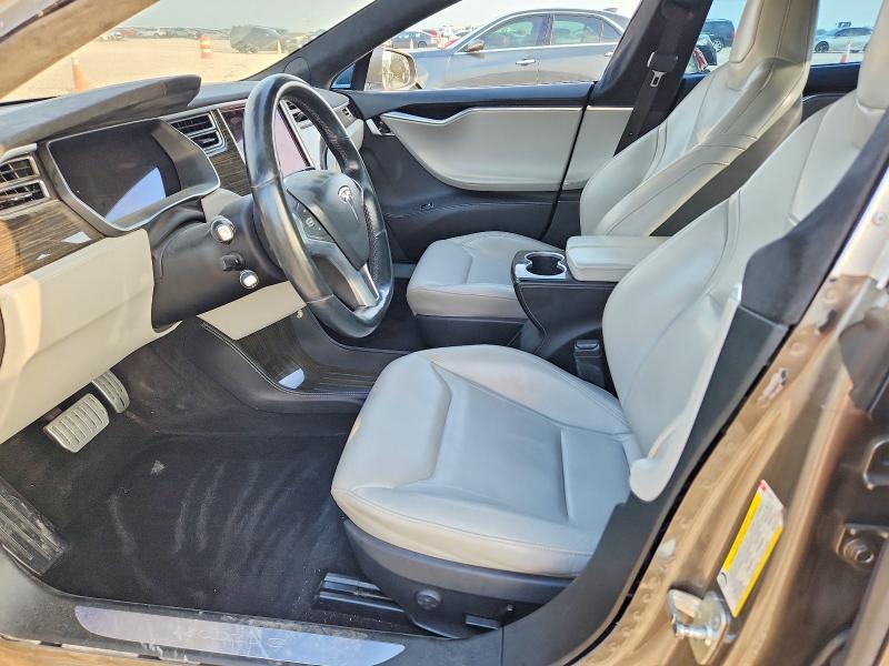 51354026 :رقم المزاد ، 5YJSA1E42FF115359 vin ، 2015 Tesla Mod مزاد بيع