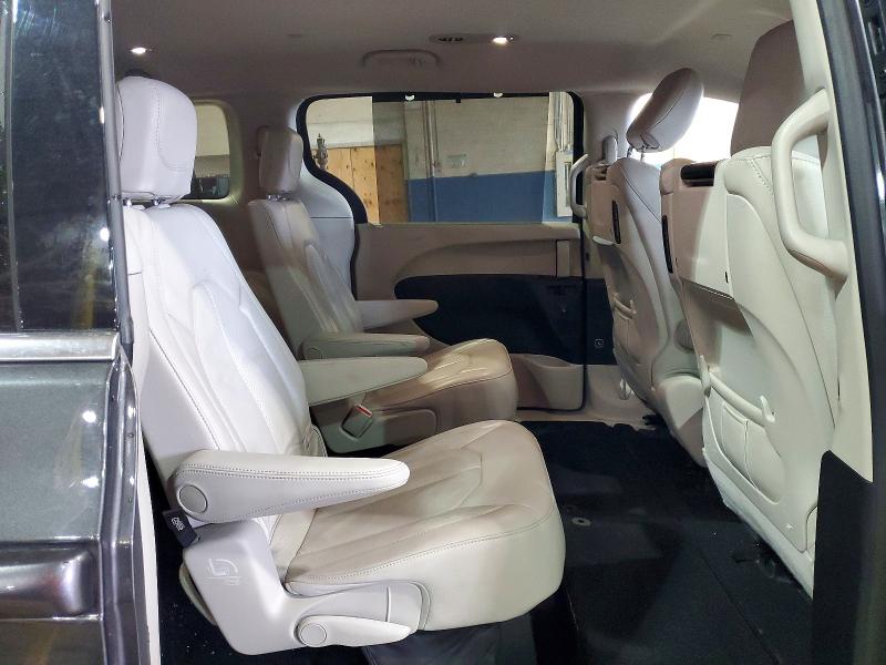 48422766 :رقم المزاد ، 2C4RC1EG8HR846808 vin ، 2017 Chrysler Pacifica مزاد بيع