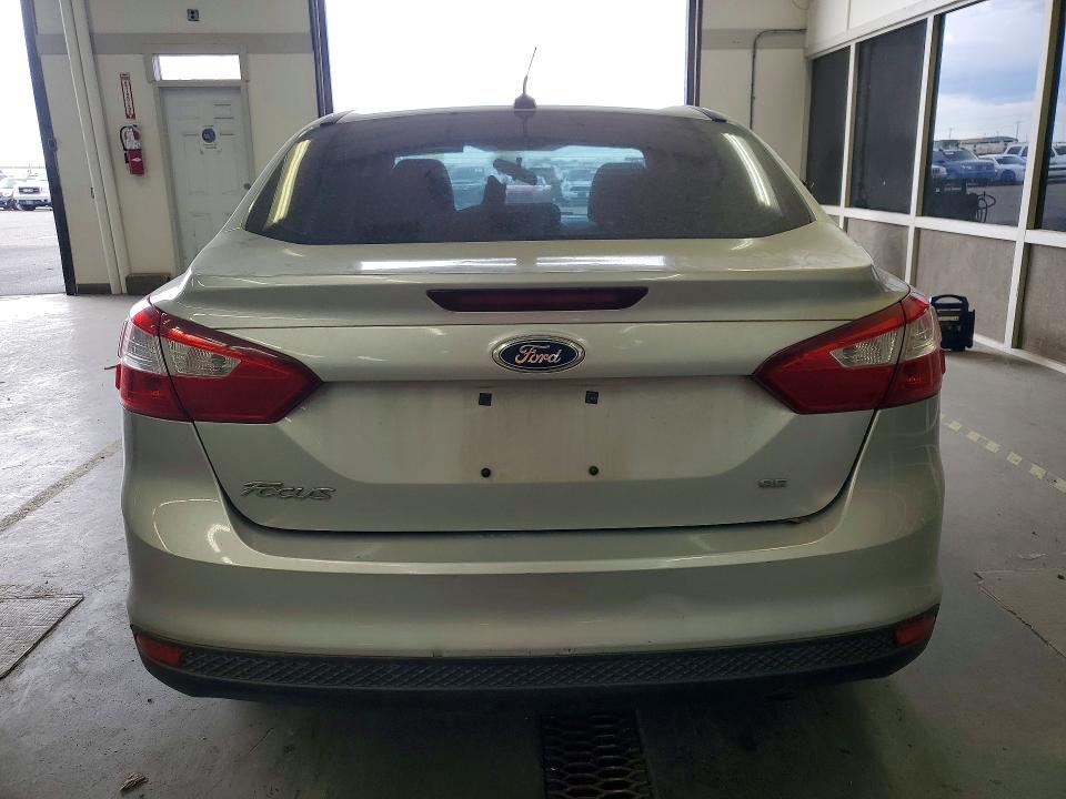 Продажа на аукционе авто 2014 Ford Focus, vin: 1FADP3F2XEL132542, номер лота: 49834456