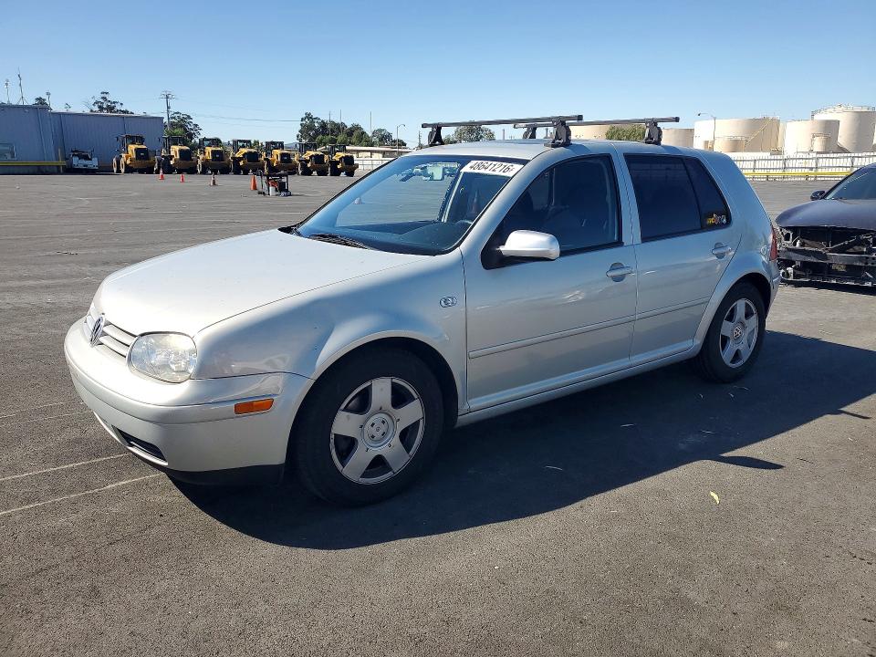 48641216 :رقم المزاد ، WVWGC21J2YW370710 vin ، 2000 Volkswagen Golf مزاد بيع