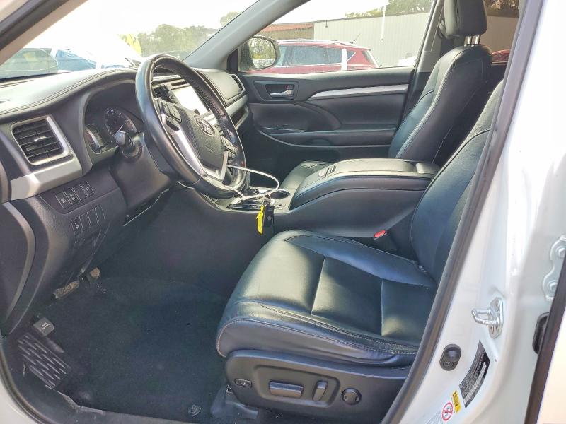 2018 Toyota Highlander მანქანა იყიდება აუქციონზე, vin: 5TDJZRFH3JS833253, აუქციონის ნომერი: 50329666