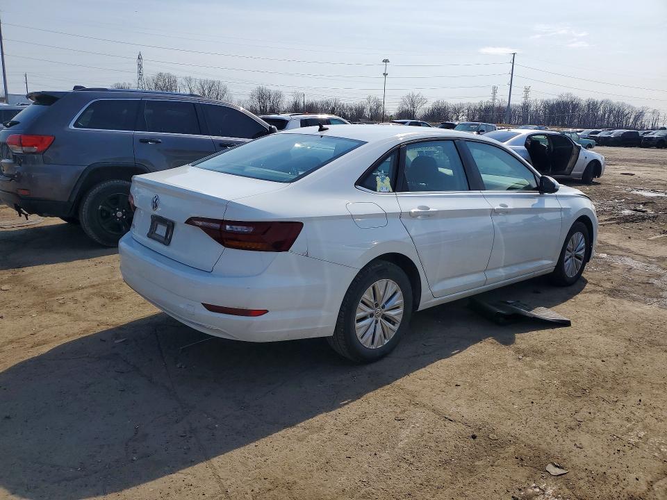 49372776 :رقم المزاد ، 3VWC57BU8KM142259 vin ، 2019 Volkswagen Jetta مزاد بيع