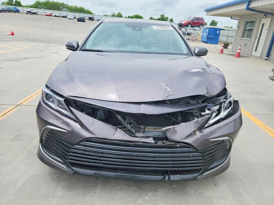 2021 Toyota Camry მანქანა იყიდება აუქციონზე, vin: 4T1C11AK5MU450415, აუქციონის ნომერი: 51000946