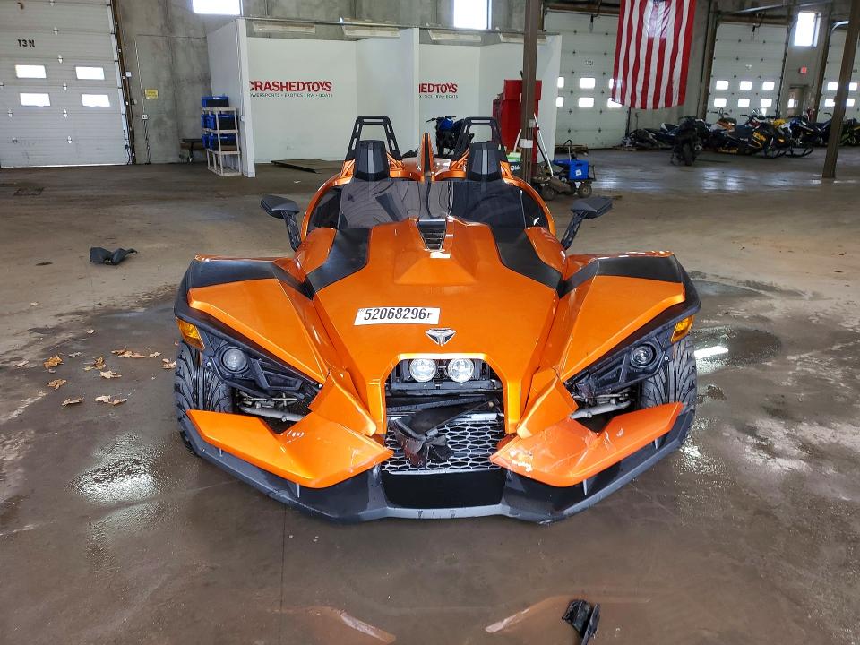 52068296 :رقم المزاد ، 57XAAPFA3F5104513 vin ، 2015 Polaris Slingshot مزاد بيع