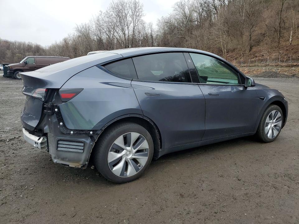 48475146 :رقم المزاد ، 7SAYGDED6PF922532 vin ، 2023 Tesla Model Y مزاد بيع