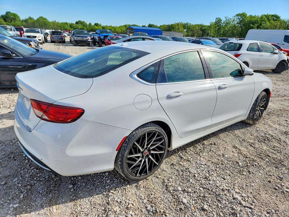 Продаж на аукціоні авто 2015 Chrysler 200, vin: 1C3CCCAB9FN720838, номер лоту: 94947565