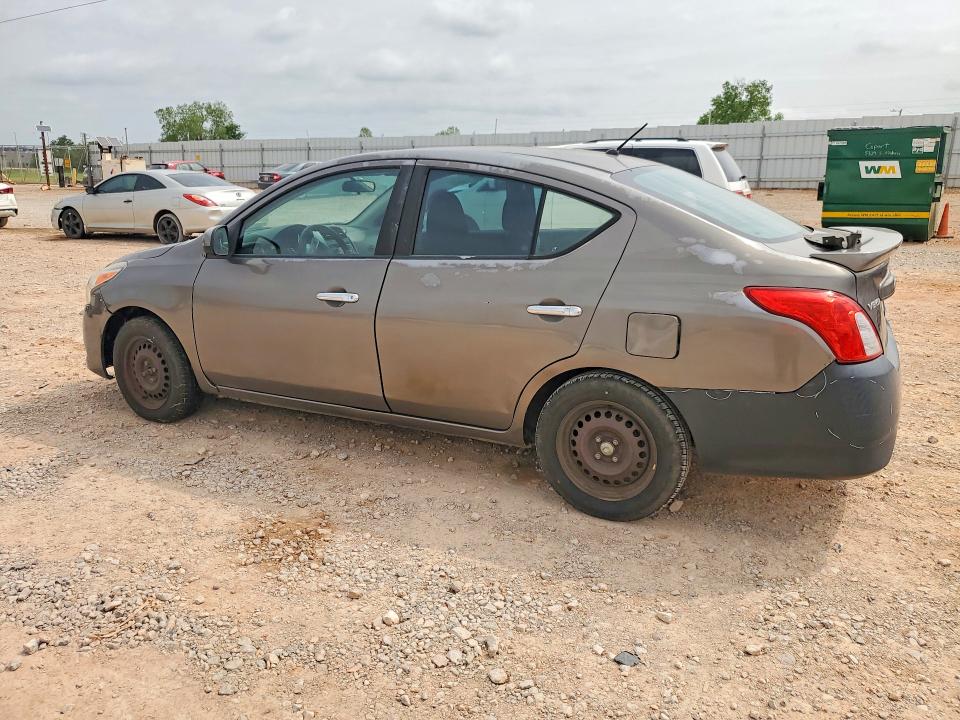50418076 :رقم المزاد ، 3N1CN7AP7FL827317 vin ، 2015 Nissan Versa مزاد بيع
