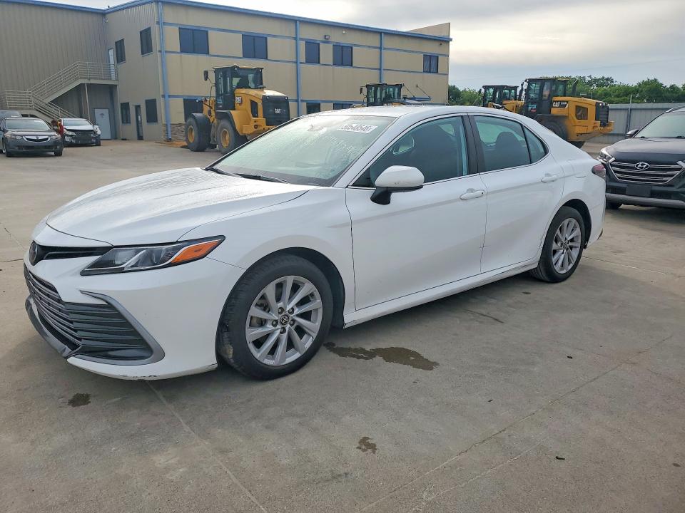 2022 Toyota Camry მანქანა იყიდება აუქციონზე, vin: 4T1C11AK0NU633044, აუქციონის ნომერი: 50548546