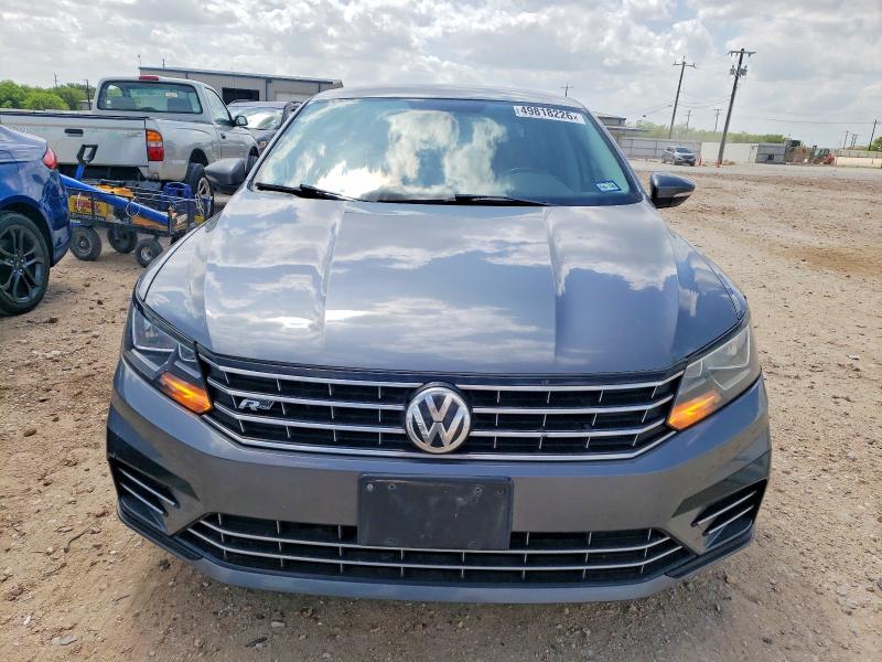 49818226 :رقم المزاد ، 1VWDT7A32HC023667 vin ، 2017 Volkswagen Passat مزاد بيع