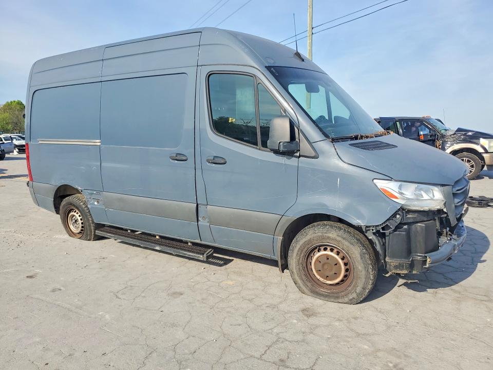 48874946 :رقم المزاد ، WD4PF0CDXKP086459 vin ، 2019 Mercedes Benz Sprinter مزاد بيع