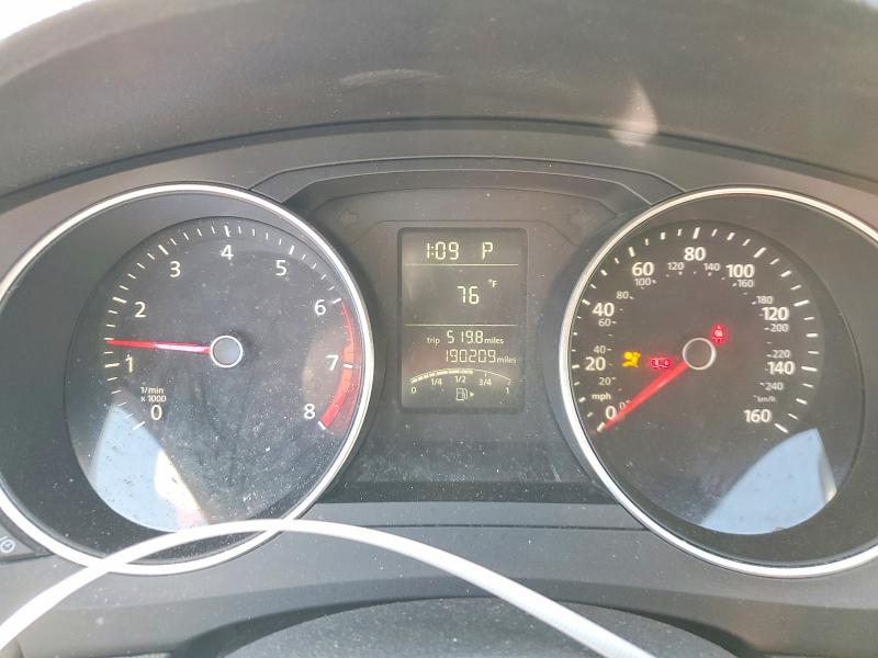 48765996 :رقم المزاد ، 3VW2B7AJ4JM247178 vin ، 2018 Volkswagen Jetta مزاد بيع