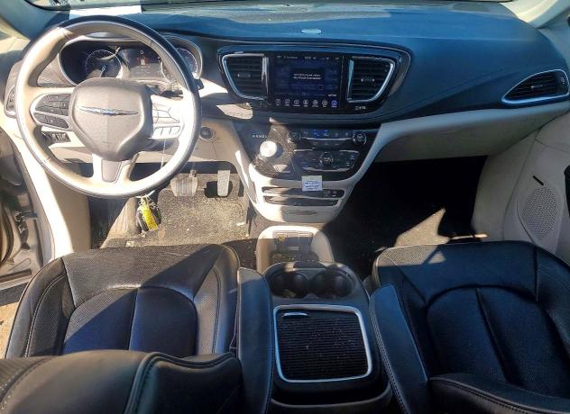 49881636 :رقم المزاد ، 2C4RC1GG4HR839593 vin ، 2017 Chrysler Pacifica مزاد بيع