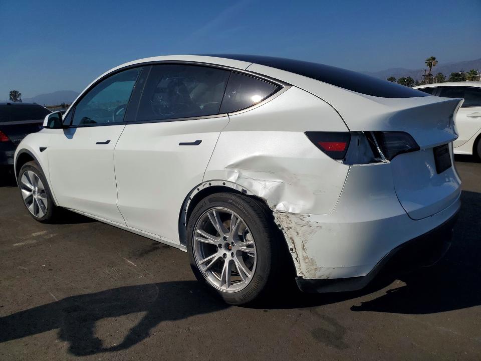 Продажа на аукционе авто 2023 Tesla Model Y, vin: 7SAYGDED1PF970486, номер лота: 47107336