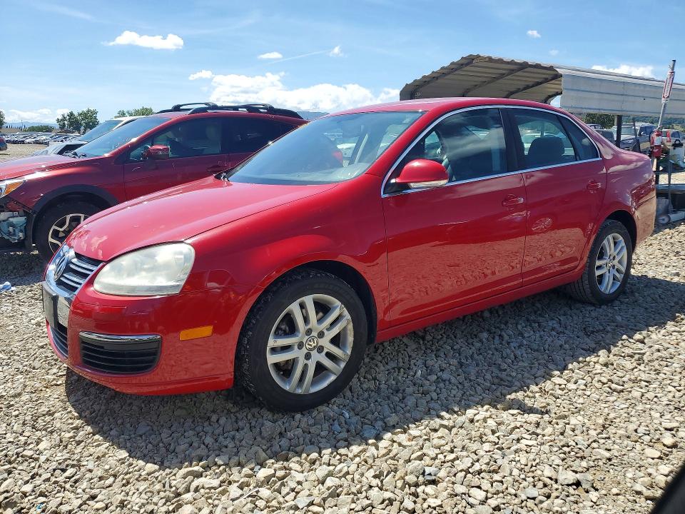 51044126 :رقم المزاد ، 3VWRF71K67M098244 vin ، 2007 Volkswagen Jetta مزاد بيع