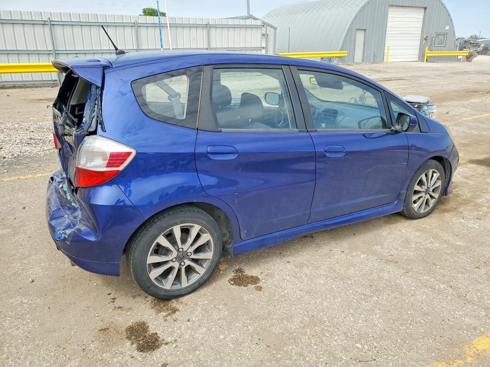 51961696 :رقم المزاد ، JHMGE8H57DC010560 vin ، 2013 Honda Fit مزاد بيع