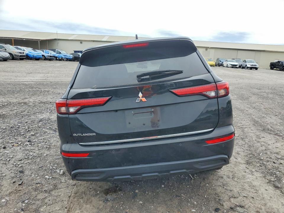 2024 Mitsubishi Outlander მანქანა იყიდება აუქციონზე, vin: JA4J3UA88RZ054141, აუქციონის ნომერი: 51659946