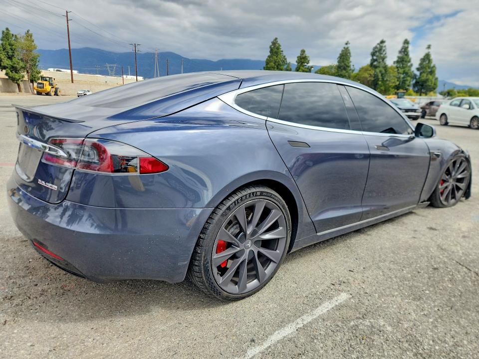 Продажа на аукционе авто 2020 Tesla Model S, vin: 5YJSA1E41LF396694, номер лота: 51022296