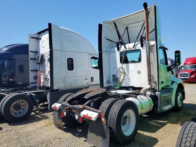 Продаж на аукціоні авто 2015 Peterbilt 579, vin: 1XPBA48X7FD299355, номер лоту: 50612786