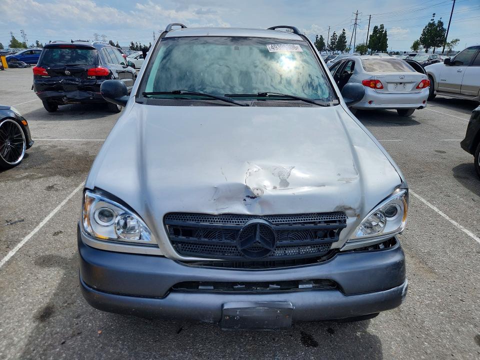1999 Mercedes-benz Ml მანქანა იყიდება აუქციონზე, vin: 4JGAB54E7XA116622, აუქციონის ნომერი: 49395306