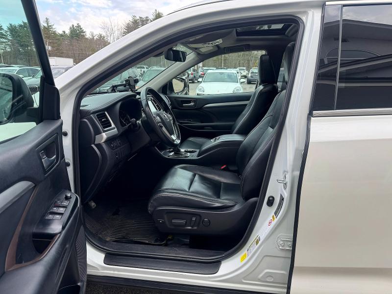 Aukcja sprzedaży 2018 Toyota Highlander, vin: 5TDJZRFH7JS537362, numer aukcji: 48683796