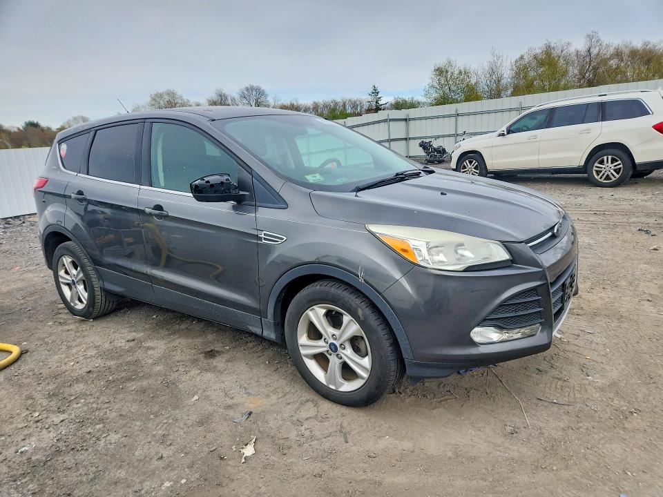 2015 Ford Escape მანქანა იყიდება აუქციონზე, vin: 1FMCU0G73FUB69205, აუქციონის ნომერი: 51473666