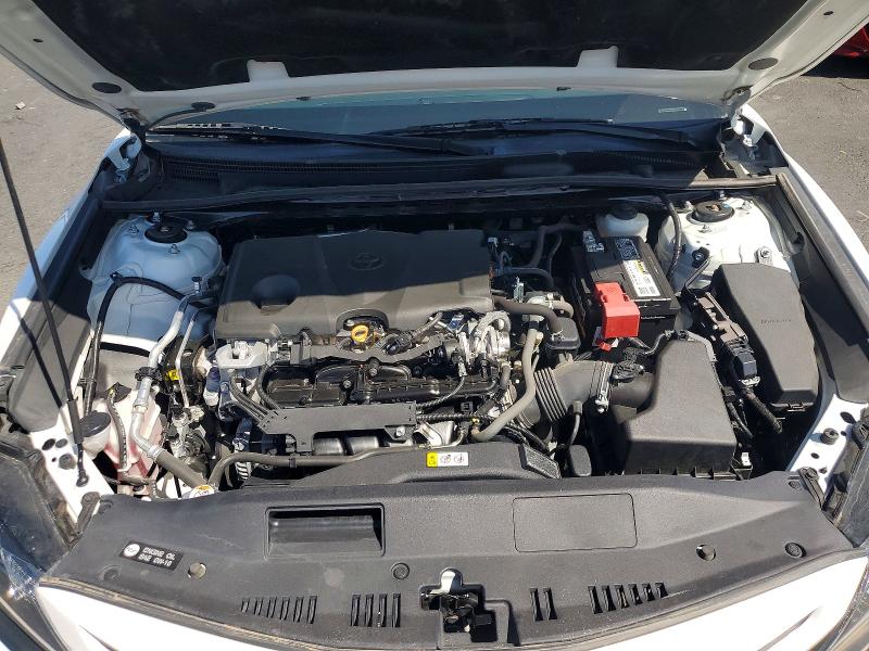 51664086 :رقم المزاد ، 4T1T11AK3MU497474 vin ، 2021 Toyota Camry مزاد بيع