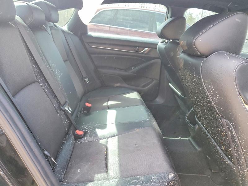 51628176 :رقم المزاد ، 1HGCV1F37NA801971 vin ، 2022 Honda Accord مزاد بيع