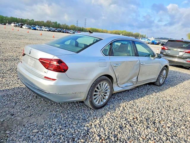 2017 Volkswagen Passat მანქანა იყიდება აუქციონზე, vin: 1VWBT7A3XHC038277, აუქციონის ნომერი: 47393426