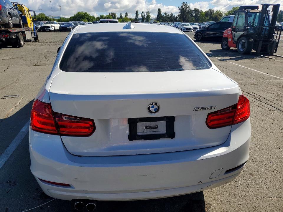 Продаж на аукціоні авто 2015 Bmw 328, vin: WBA3C1C55FK117875, номер лоту: 49785806