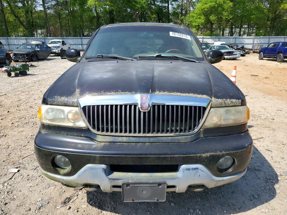 48108216 :رقم المزاد ، 5LMPU28A9YLJ00290 vin ، 2000 Lincoln Townhouse Navigator مزاد بيع