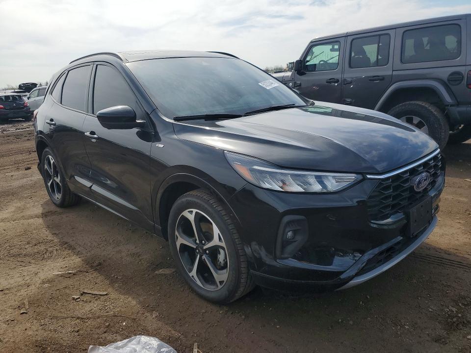 50233446 :رقم المزاد ، 1FMCU9NA8RUA02040 vin ، 2024 Ford Escape مزاد بيع