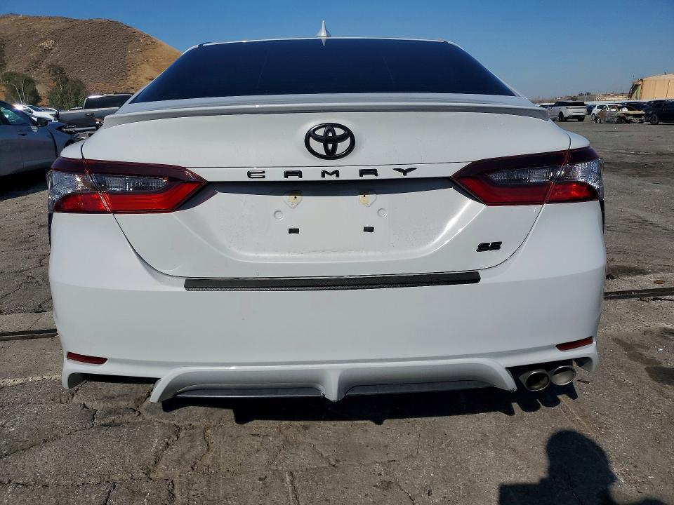 Auction sale of the 2023 Toyota Camry, vin: 4T1G11AK2PU091630, lot number: 51032936