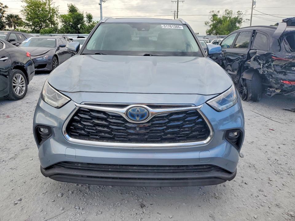 51761386 :رقم المزاد ، 5TDYARAH9LS000590 vin ، 2020 Toyota Highlander Hybrid مزاد بيع