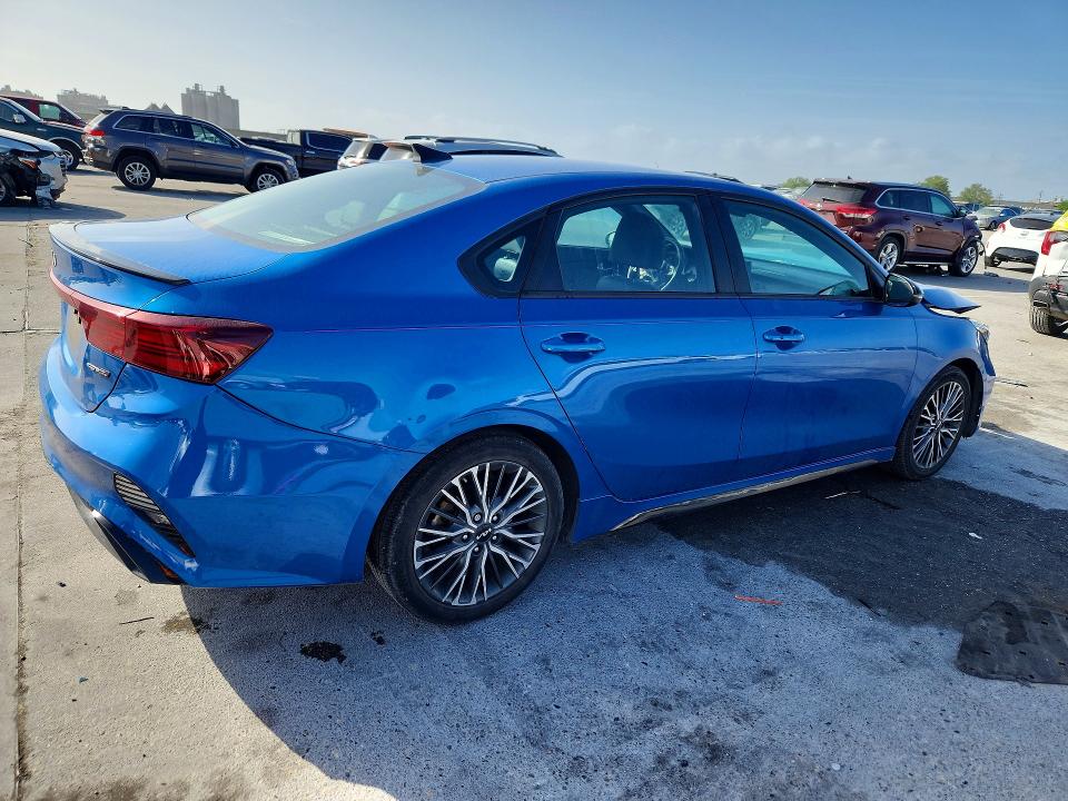 49379506 :رقم المزاد ، 3KPF54ADXPE688899 vin ، 2023 Kia Forte مزاد بيع