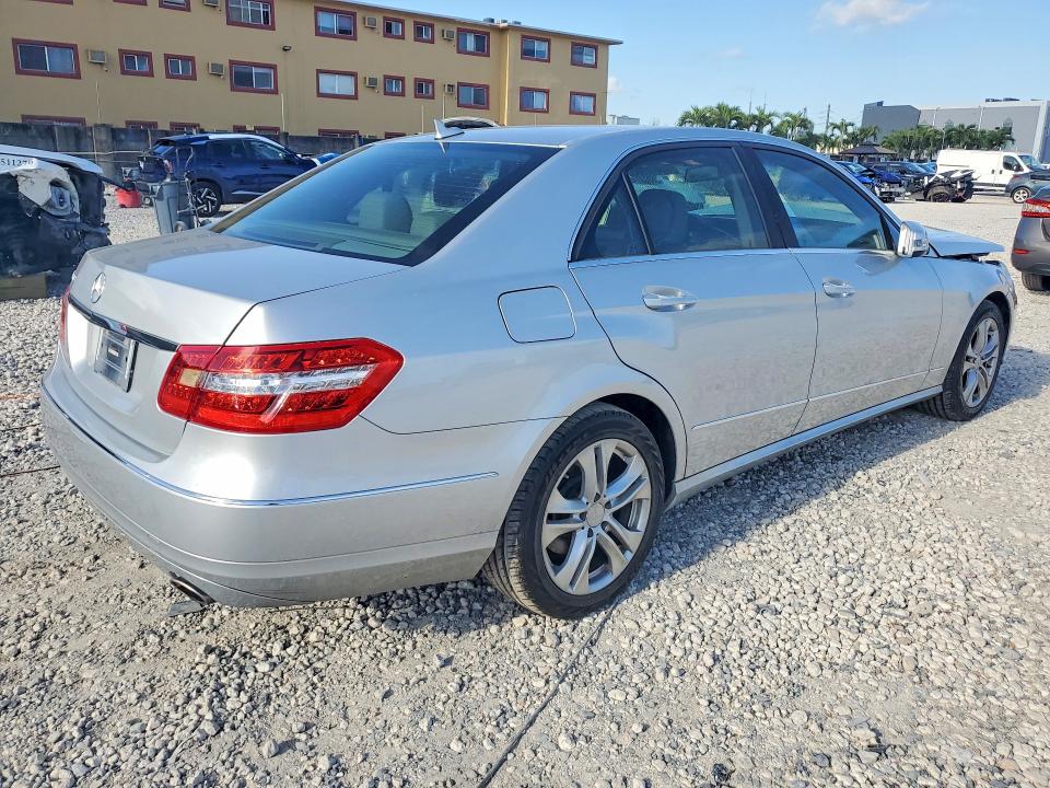 Aukcja sprzedaży 2010 Mercedes-benz E, vin: WDDHF5GB7AA221389, numer aukcji: 51644206