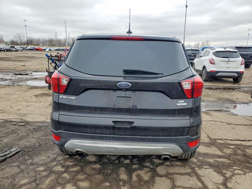 Auction sale of the 2019 Ford Escape, vin: 1FMCU0GDXKUB99771, lot number: 48260926