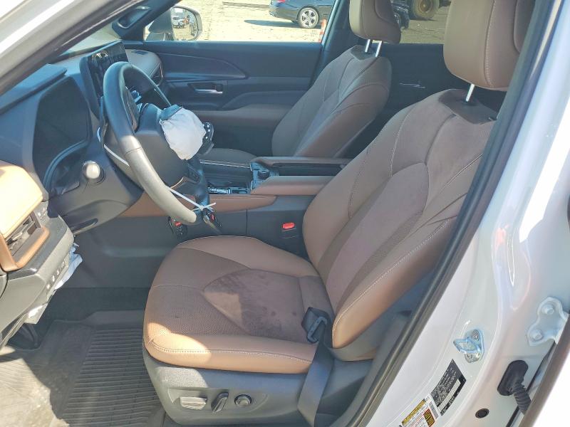 51290076 :رقم المزاد ، 5TDADAB52RS009249 vin ، 2024 Toyota Grand Highlander Hybrid مزاد بيع