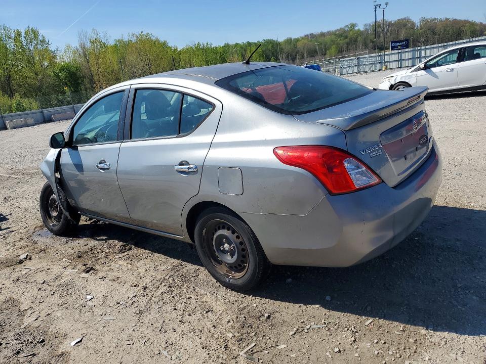 49120276 :رقم المزاد ، 3N1CN7AP1DL885145 vin ، 2013 Nissan Versa مزاد بيع