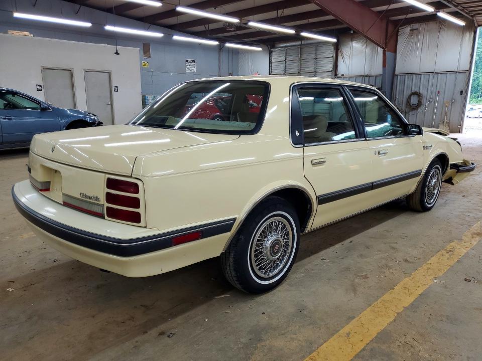 1992 Olds Cutlass Ciera მანქანა იყიდება აუქციონზე, vin: 1G3AL54N6N6423930, აუქციონის ნომერი: 51524746